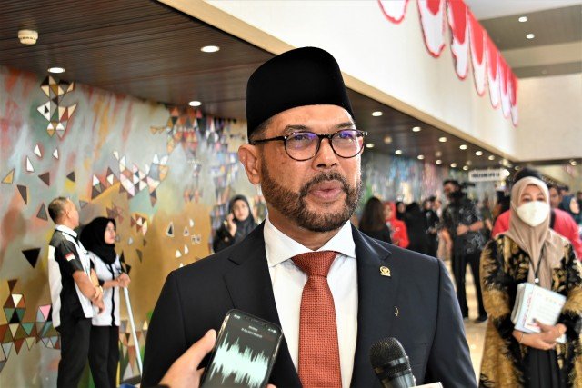 Peringati HUT RI Ke-78, Nasir Djamil Ingatkan Berbagai Pihak untuk Mempersiapkan Bonus Demografi 2030