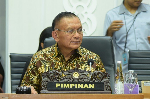 DPR Komitmen Selesaikan Target Legislasi
