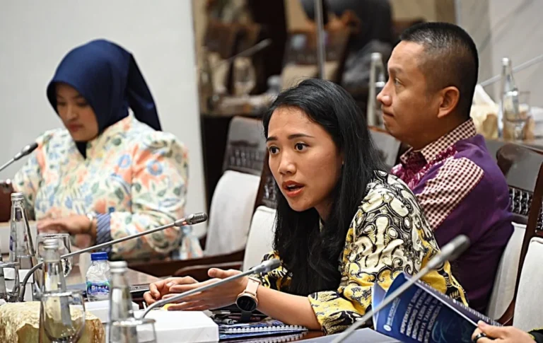 OJK Paparkan Program Prioritas, Puteri Komarudin Sampaikan Dukungan