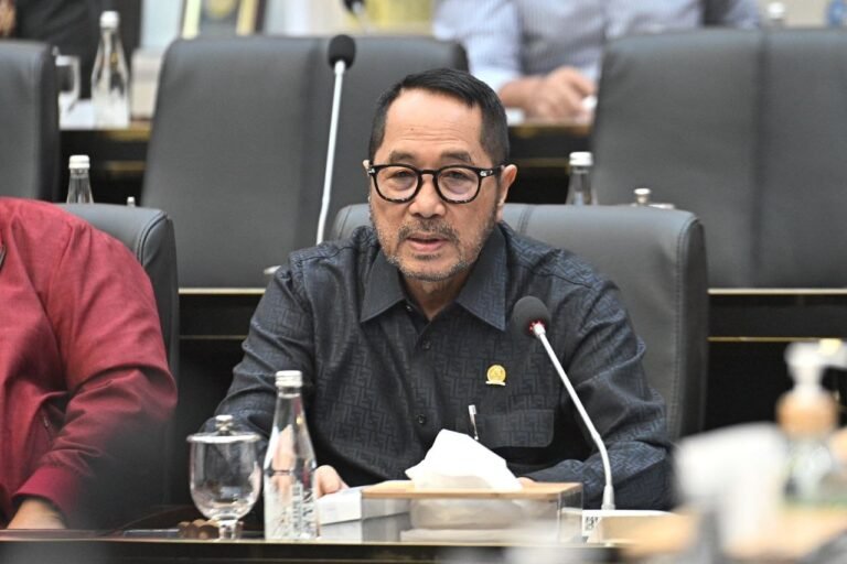 Kesejahteraan Guru Masih Terabaikan, Negara Wajib Penuhi Amanat Konstitusi