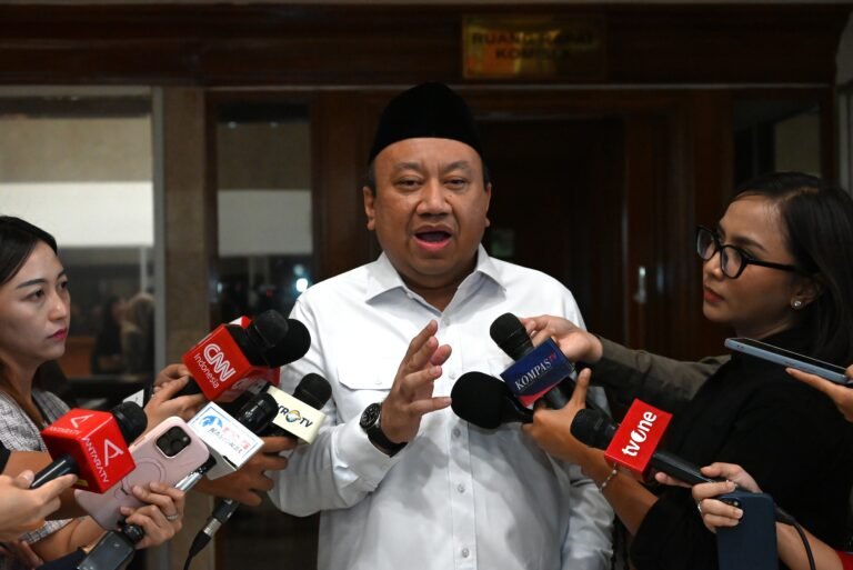 Lalu Hadrian Dorong Evaluasi Tata Kelola Dana BOS Pasca Mundurnya Ratusan Kepala Sekolah di Sulsel