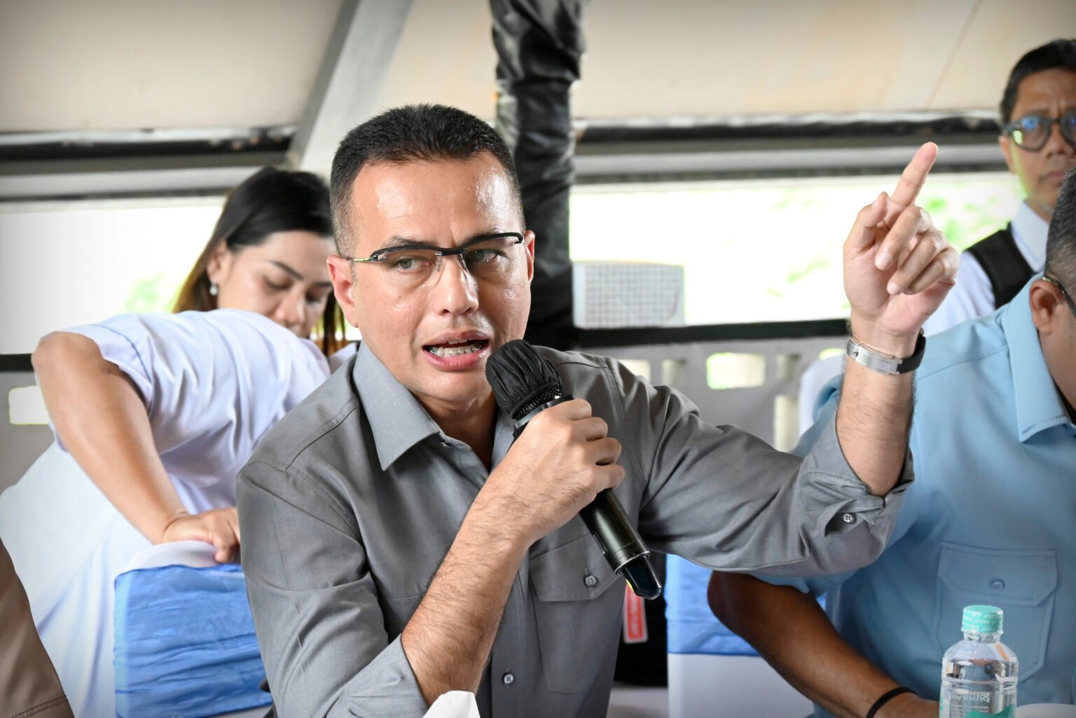 Ribuan Gempa Susulan Flores, Musa Rajekshah Minta Alert Langsung ke Ponsel Warga